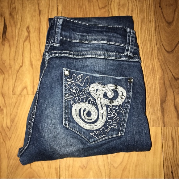 Liuces Dark Straight Leg Distressed Jeans 7 - Picture 4 of 8